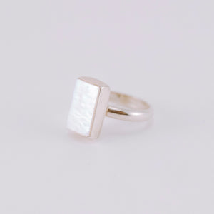 Mother of Pearl Vertical Ring